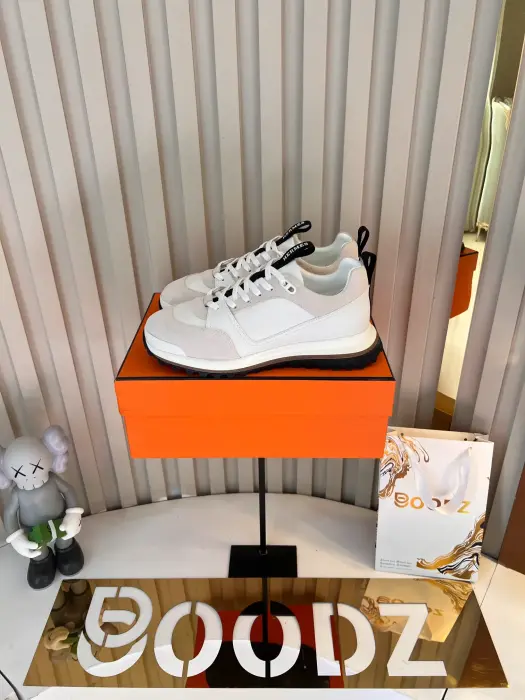 HERMES_WHITE_SHOSE_ image 0