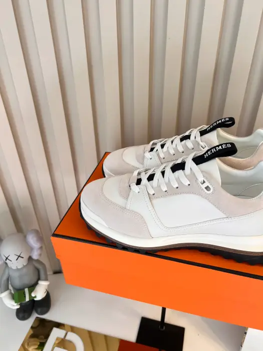 HERMES_WHITE_SHOSE_ image 1