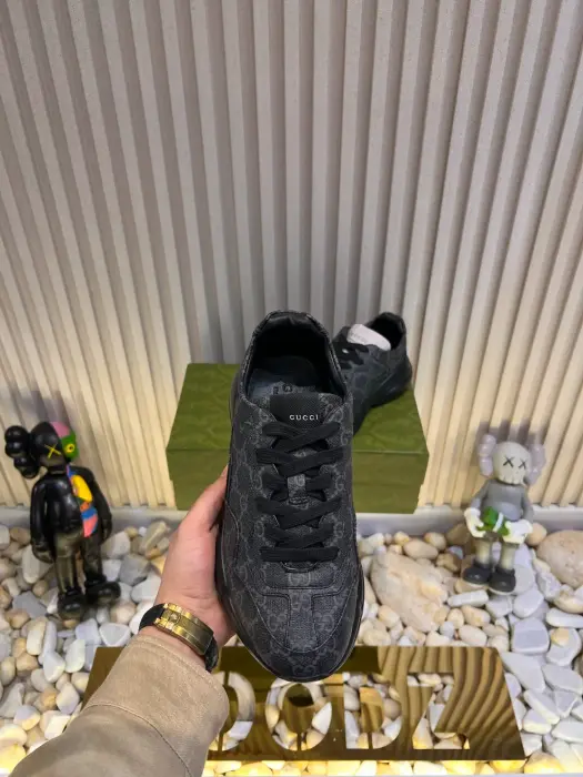 GUCCI_SHOSE_BLACK image 1
