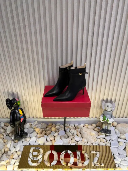 VALENTINO_SHOSE_BLACK.BOOT image 0