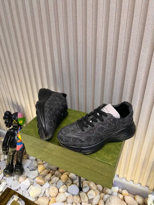 GUCCI_SHOSE_BLACK image 5