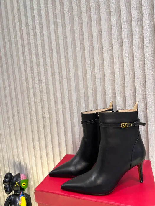 VALENTINO_SHOSE_BLACK.BOOT image 1