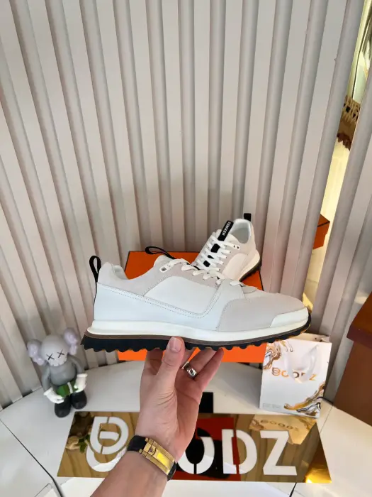HERMES_WHITE_SHOSE_ image 3