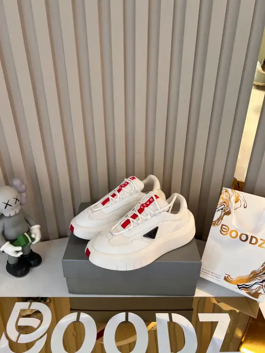PRADA_WHITE image 0