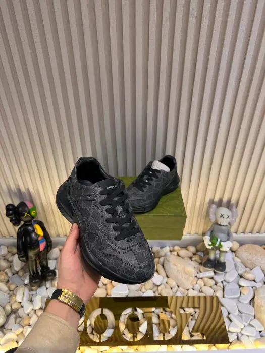 GUCCI_SHOSE_BLACK image 0