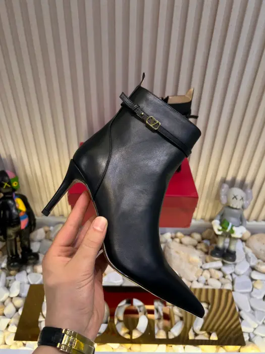 VALENTINO_SHOSE_BLACK.BOOT image 4