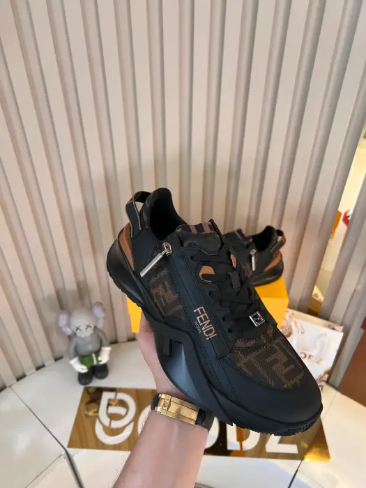 FENDI_BLACK_SHOSE image 2