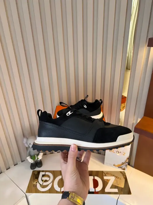HERMES_BLACK_SHOSE_ image 1