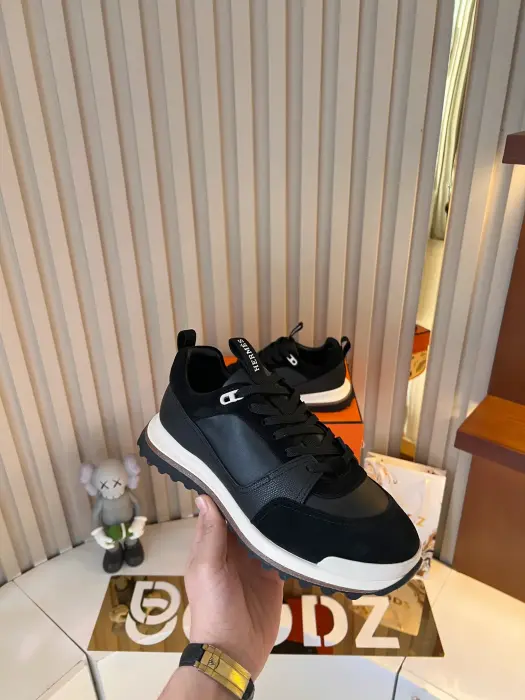 HERMES_BLACK_SHOSE_ image 2