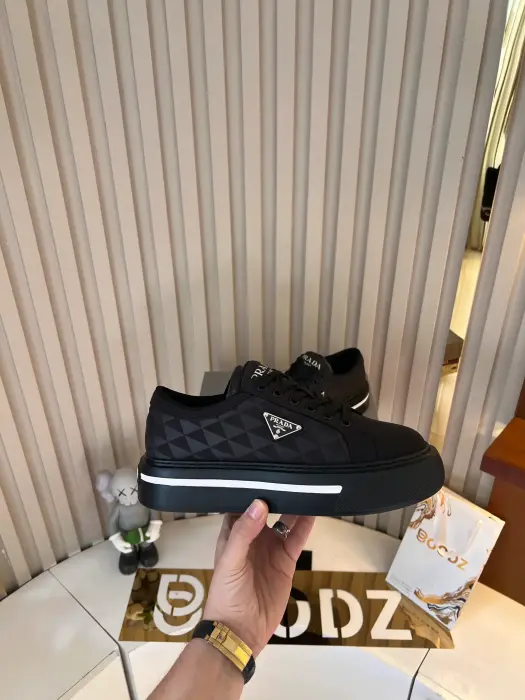 PRADA_BLACK_SHOSE image 1