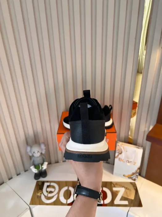 HERMES_BLACK_SHOSE_ image 4
