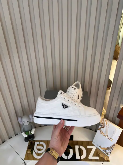 PRADA_WHITE_SHOSE image 1