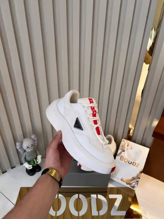 PRADA_WHITE image 2