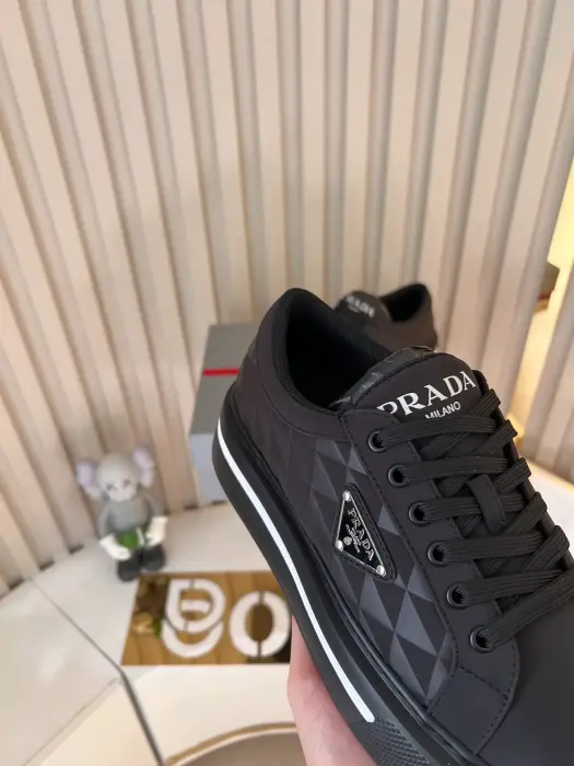 PRADA_BLACK_SHOSE image 4