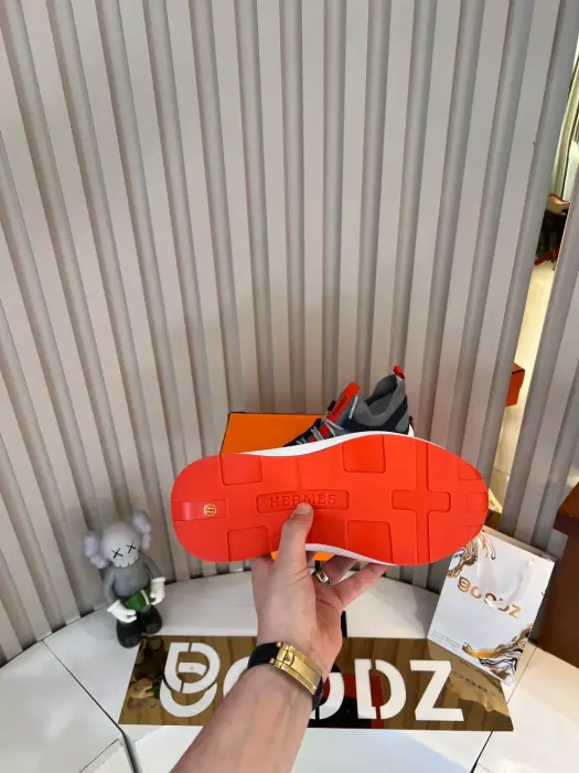 HERMES_BLUE_SHOSE image 7