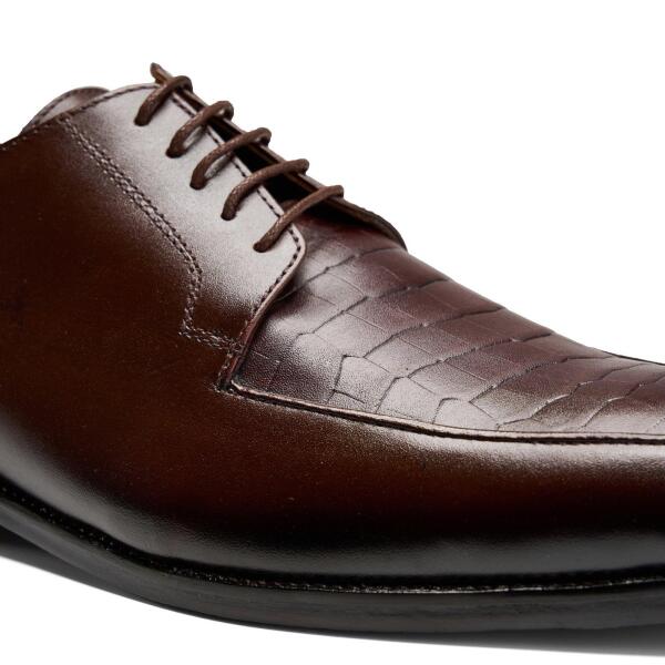 Alzati Crocodile derby shoes in Brown image 2