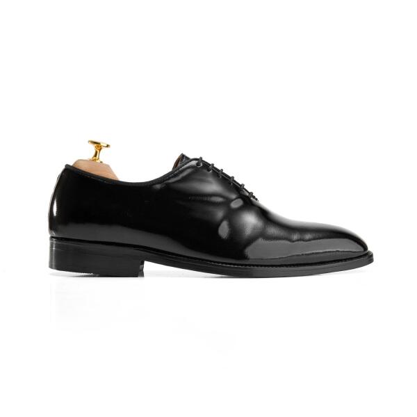 Alzati Verne Wholecut Shoe image 0