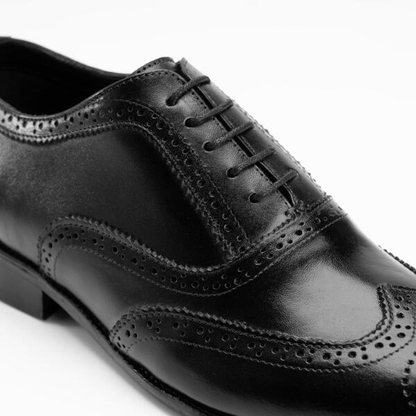 Alzati Oxford Brogue in Black image 2