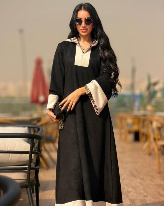 عباية مميزة بقصات مختلفة image 3