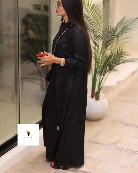 عبايه قطعه واحده عملية وأنيق يناسب كل مشاويرك image 1