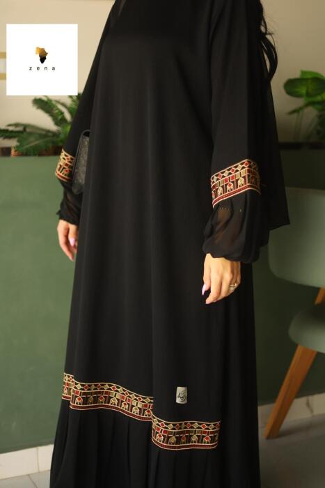 عباية حرير بطابع تطريز مختلف image 3