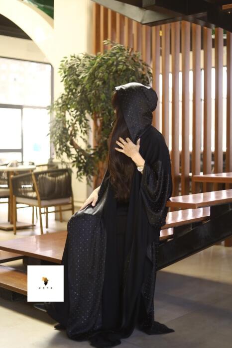 ملحفه خامتها حرير في حرير استرس اماراتي عالي الجوده image 0