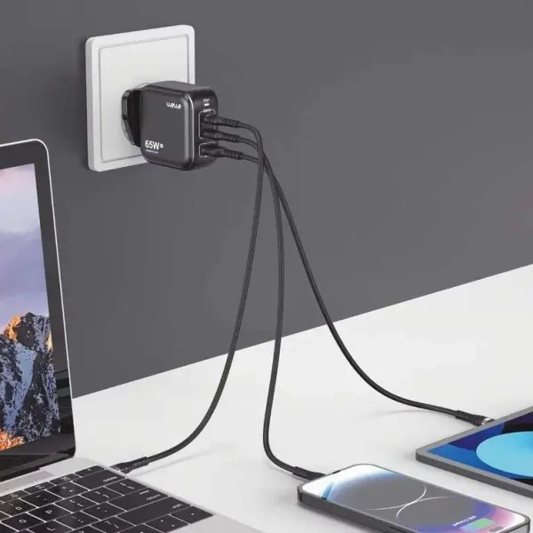 شاحن حائط WeWe مطور 65 وات HC-011 سريع 3 منافذ  | WEWE GaN3 PRO 65W Fast Wall Charger (3-Ports) image 2