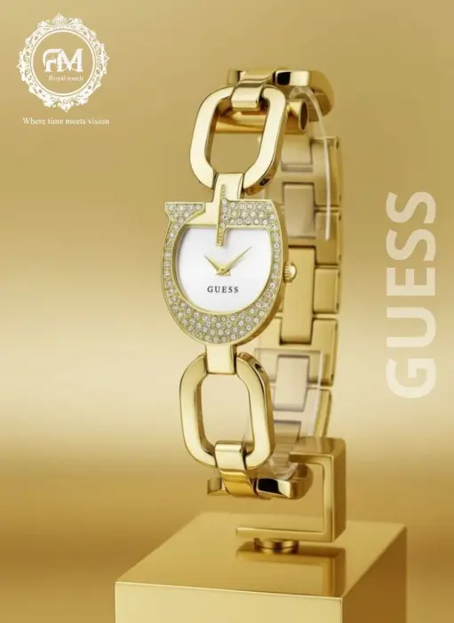GUESS Gia (model GW0683L2), an extravagant image 2