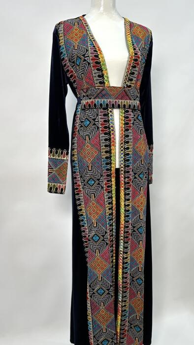 بشت أردني بالمطرزات image 4