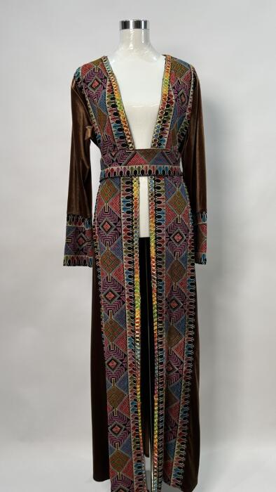 بشت أردني بالمطرزات image 3