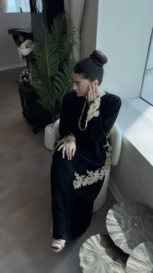 Abaya image 1