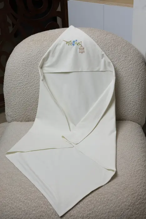 White embroidered matching cover (2 layers) image 0