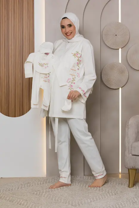 Blush garden embroidered matching pijama set (8 pcs) image 0