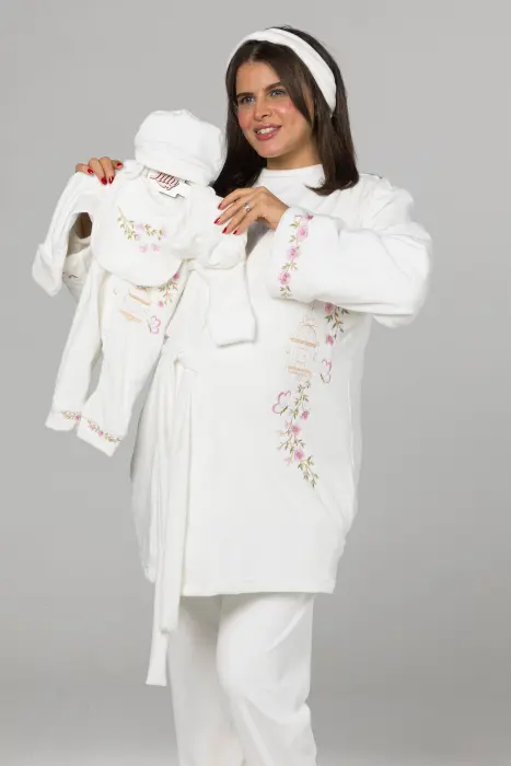 Blush garden embroidered matching pijama set (8 pcs) image 3