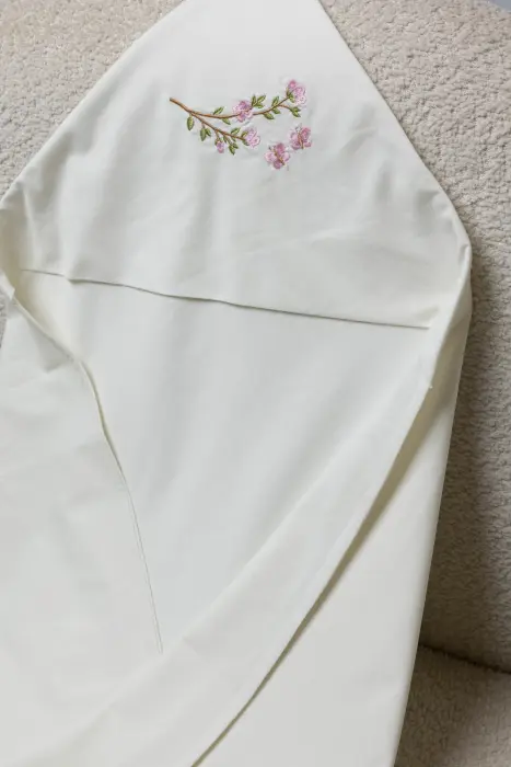 White embroidered matching cover (2 layers) image 5