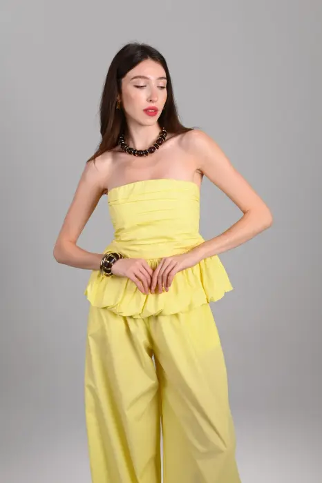 Chic Poplin Two-Piece Set – Elegant & Effortless image 3