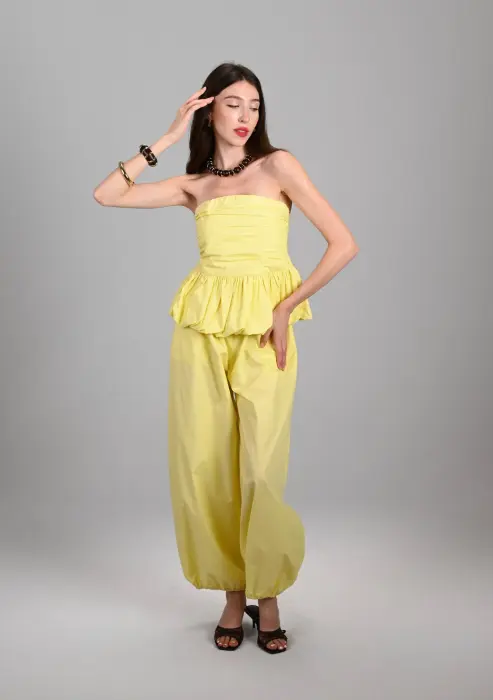 Chic Poplin Two-Piece Set – Elegant & Effortless image 4