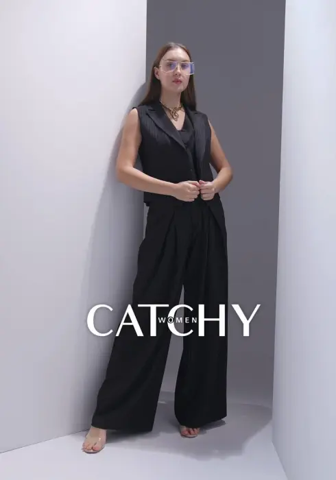 Classic Pinstripe Wide-Leg Trousers with Front Pleats image 5