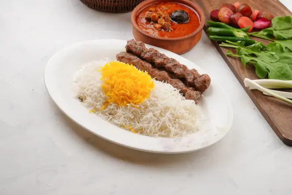 عيش كباب (2 سيخ) image 0
