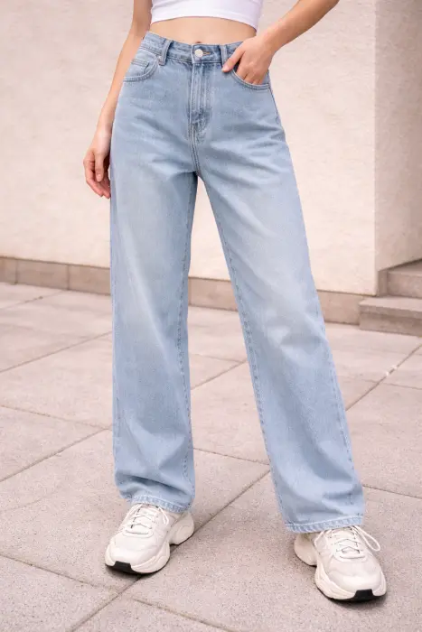 L.blue jeans image 0