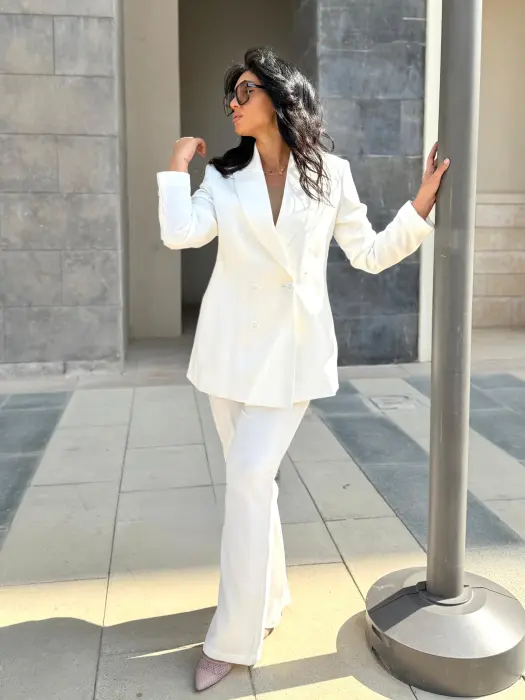 The Lady Suit image 1