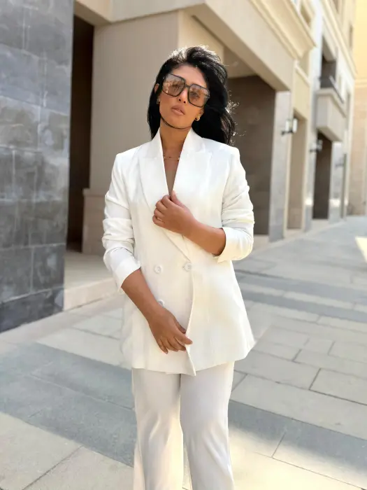 The Lady Suit image 2