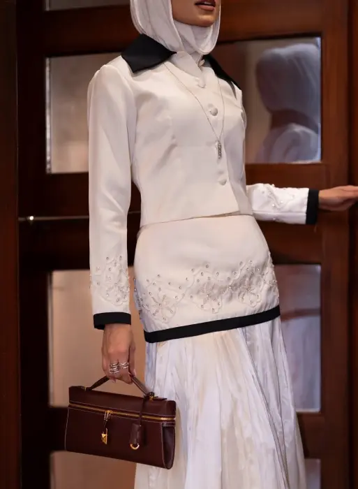 code 3 sarah image 1