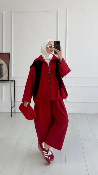 Mia set red ivy an Co.wear image 2