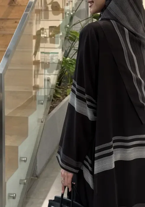 Shift image 3