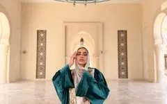 Velvet Abaya with Indian Embroidered Linen image 1