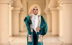 Velvet Abaya with Indian Embroidered Linen image 5