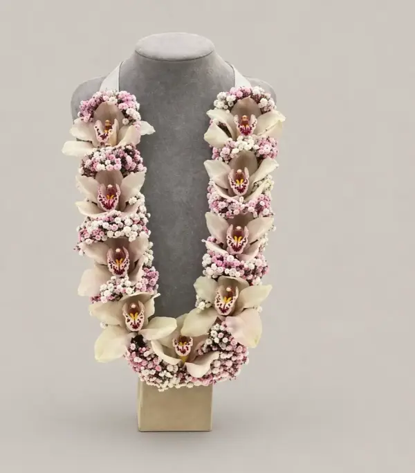 Luxury Orchid Graduation Lei image 0
