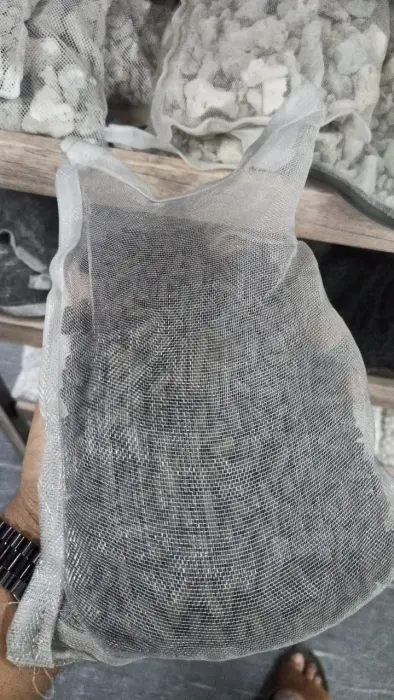 حبيبات الكربون المنشط الممتازة (كيس أبيض كبير) image 0
