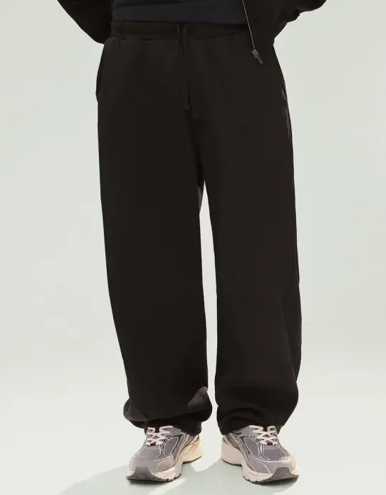 BERSHKA BALLON-FIT SWEATPANT image 0